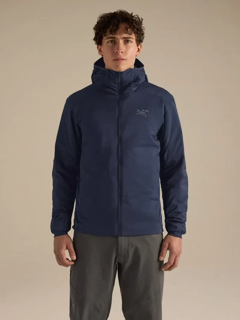 F26-X000009556-Atom-Hoody-Black-Sapphire-Front-View.jpg