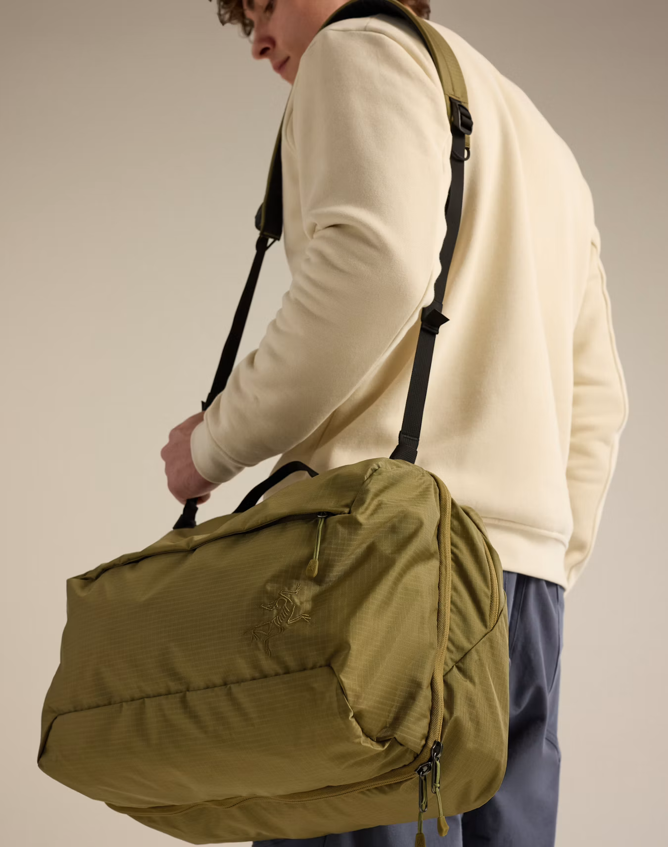 F26-X000010352-Index-40-Bouldering-Bag-Bracken-Fabric-Detail.png