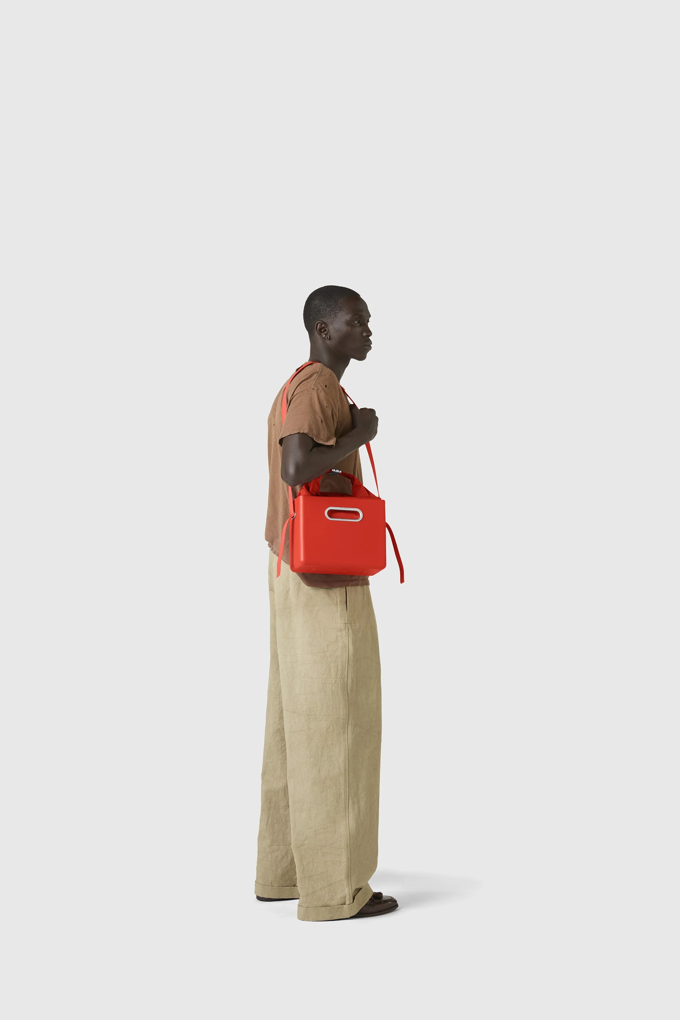 25039_small_priority_male_look1_0502_01_150dpi.jpg