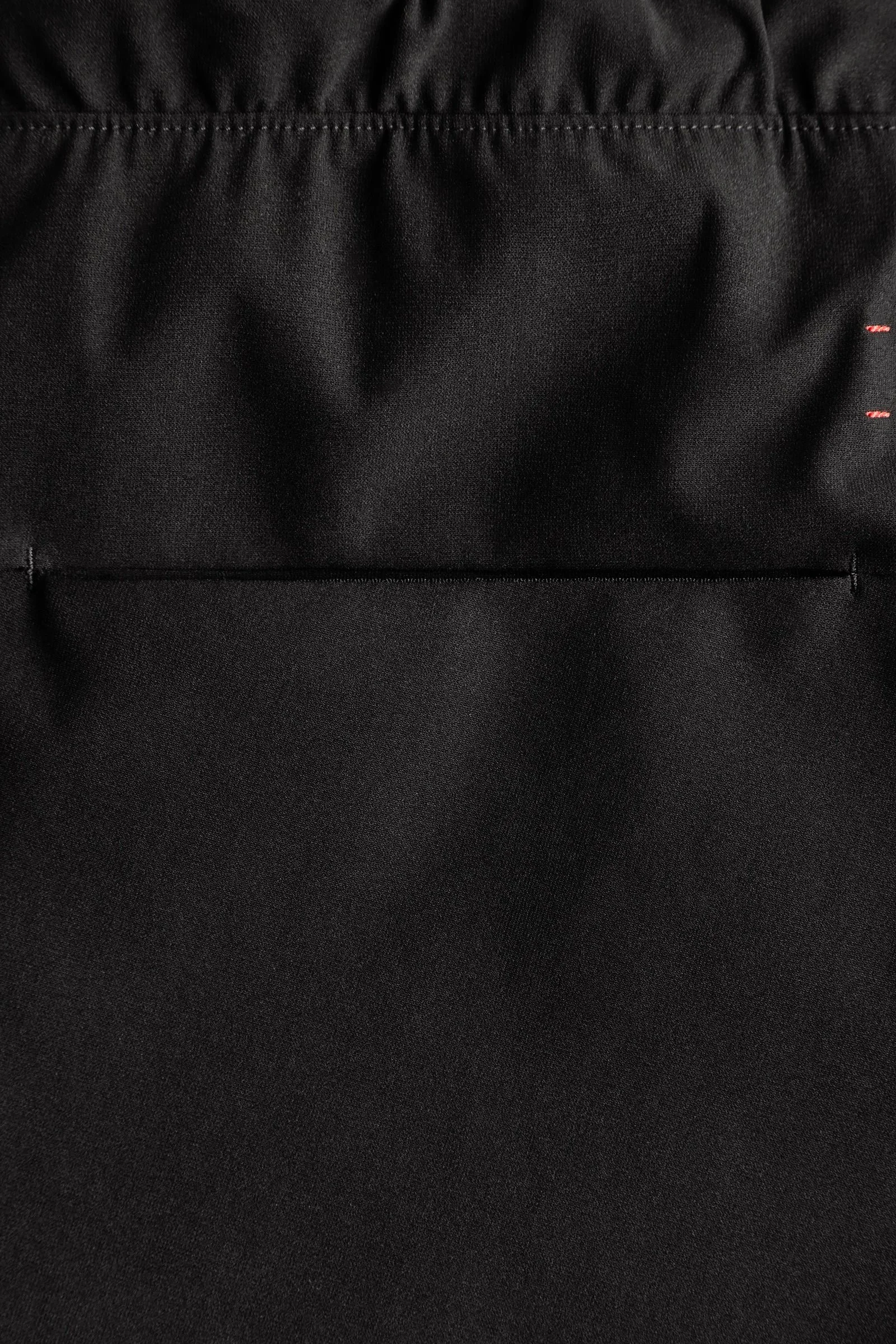 DVW0113-A_BLACK_371.jpg