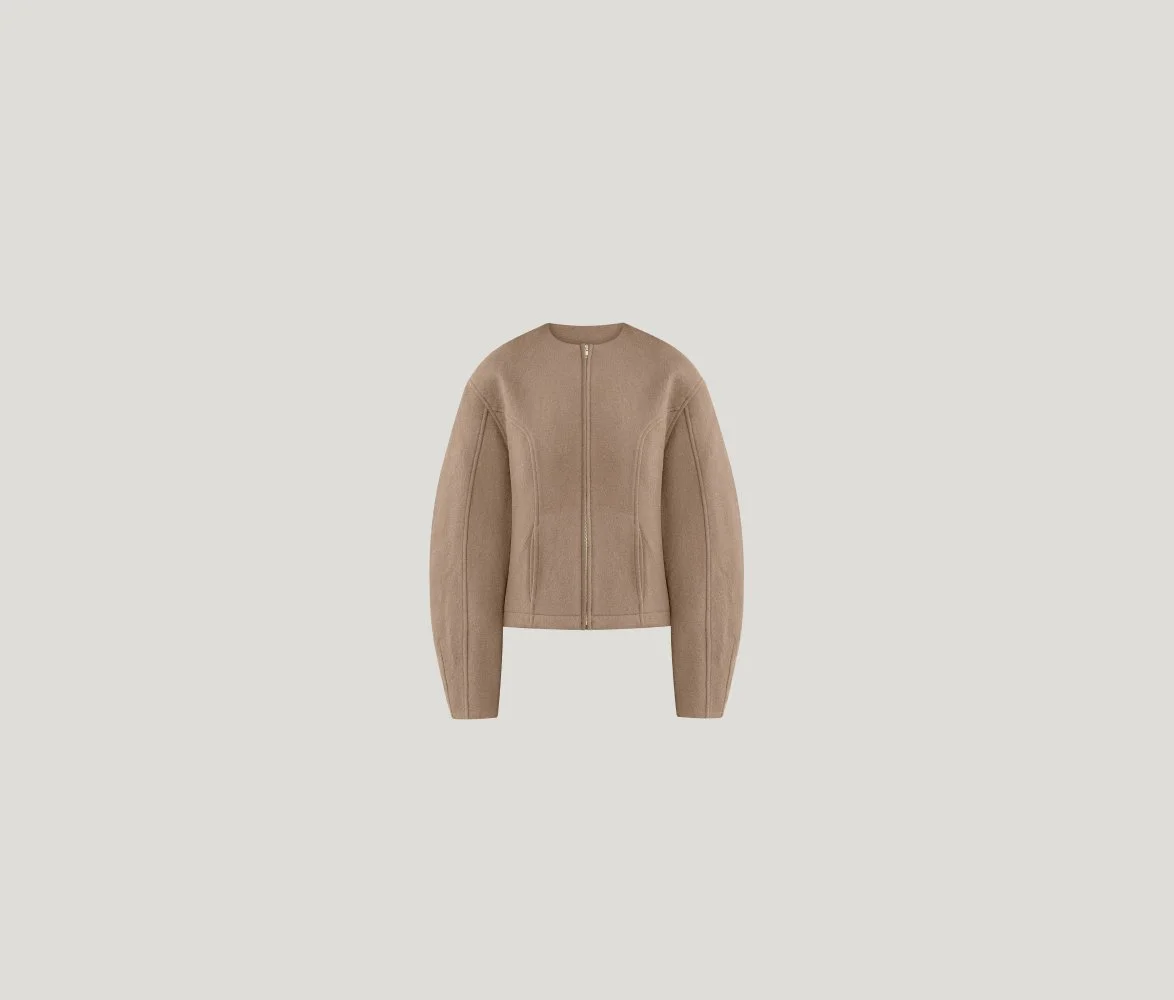 Summit Jacket in Sand