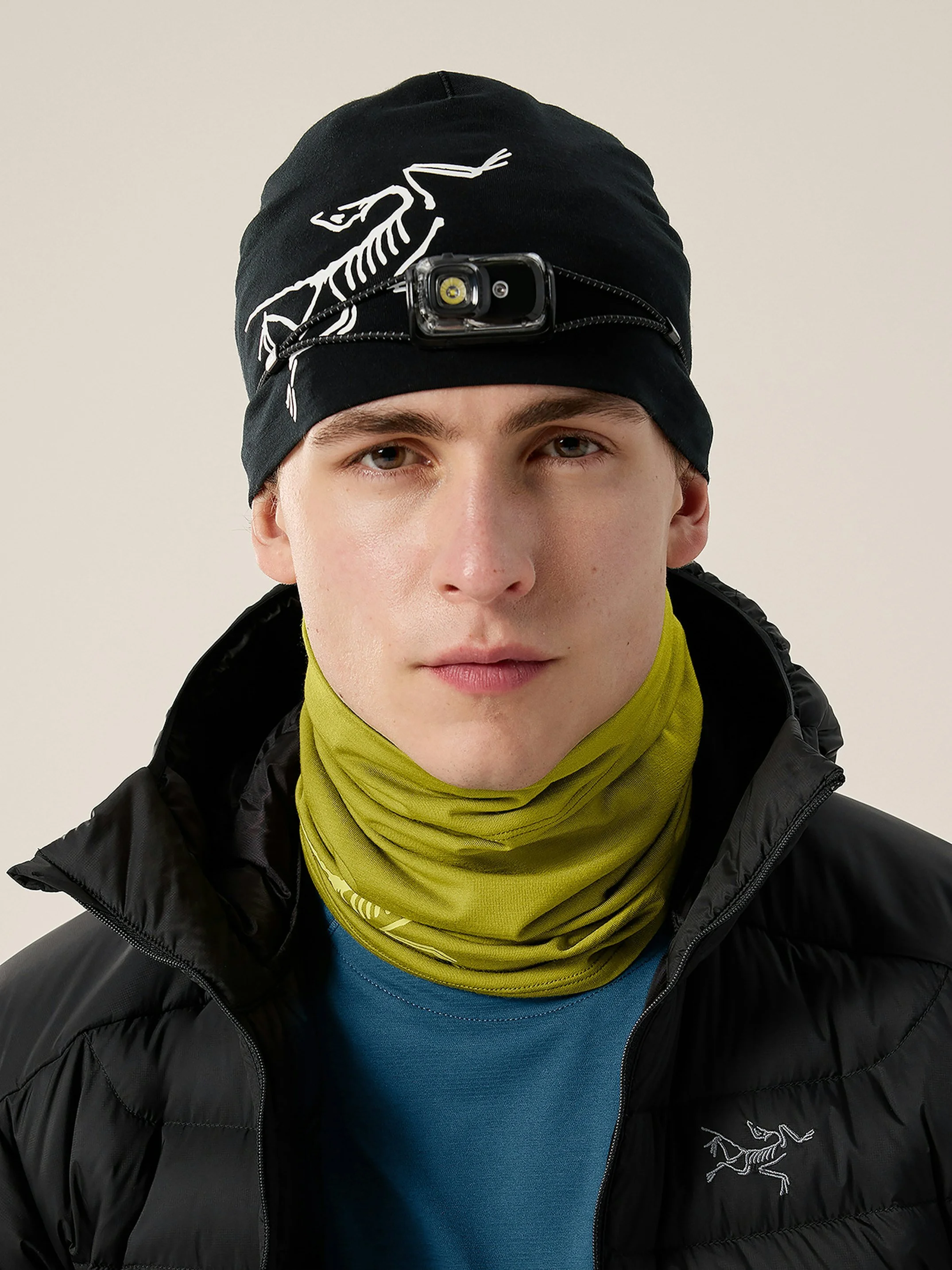 F25-X000009937-Satoro-Merino-Neck-Gaiter-Olive-Moss-Euphoria-Front-View.jpg