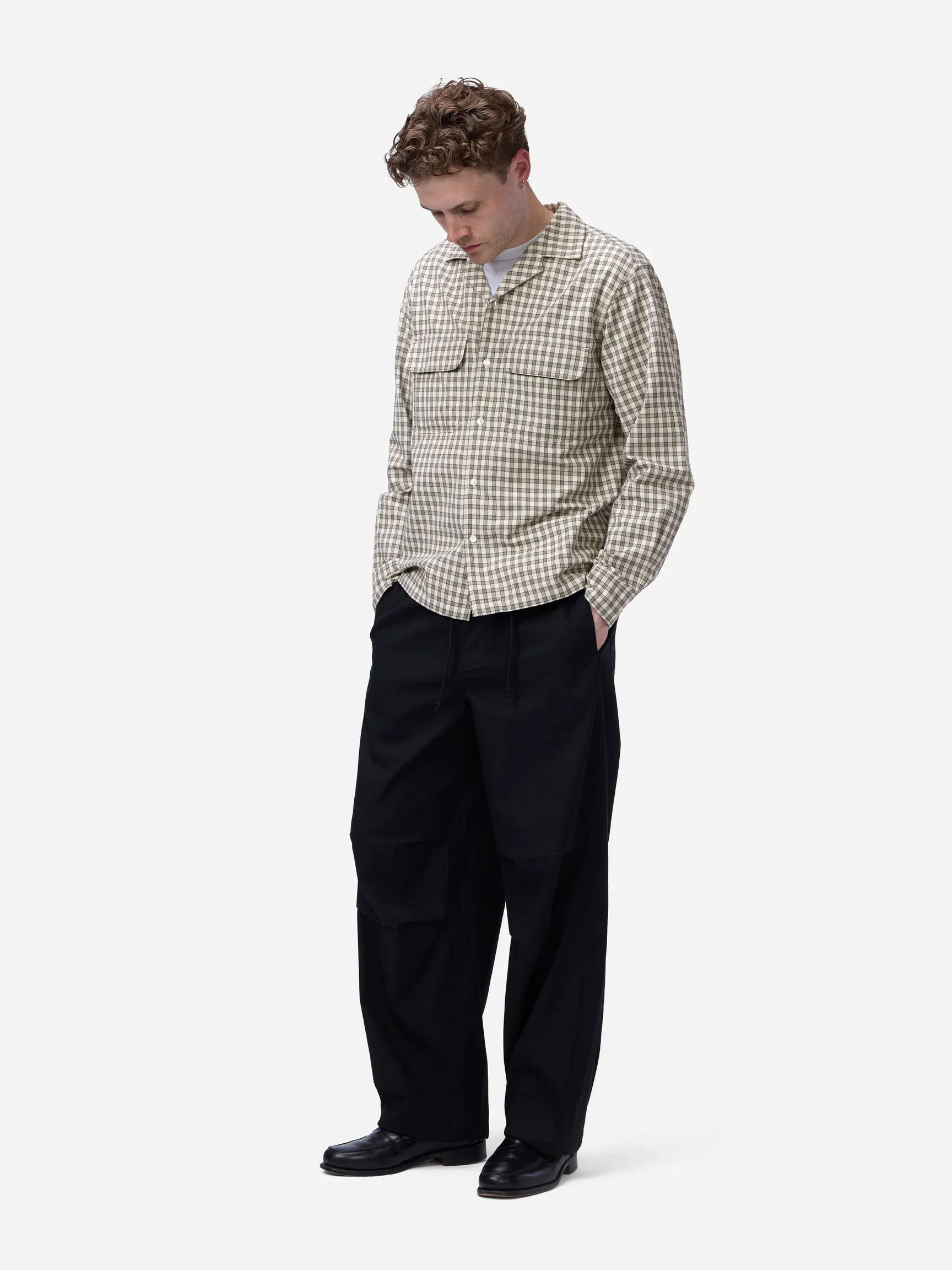 3S-FW26_OPEN_COLLAR_SHIRT_ECRU_MICROCHECK_FRONT_FULLBODY_ONBODY.webp
