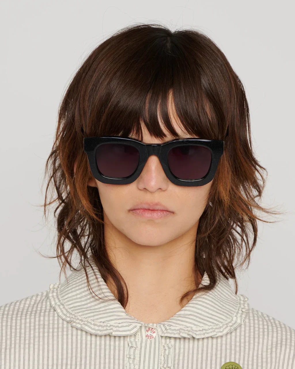 On_Model_Modern_Primitive_Eye_Protection_Elia_Black_Sparkle_1-optimized.webp