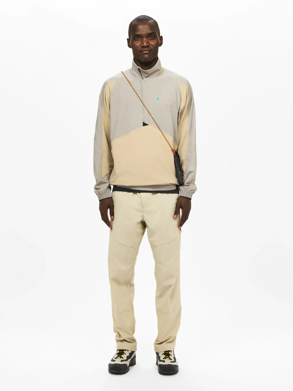 1386_hs_DkZxDUzUPgjklLQXxGAI4w_10604_Hrid_WP_Lanyard_Pocket_Raven_012-full.webp