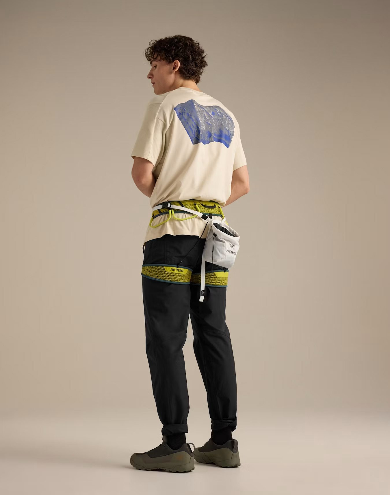 F26-X000010364-Ion-SL-Chalkbag-Arctic-Silk-Hover (1) 1.jpg