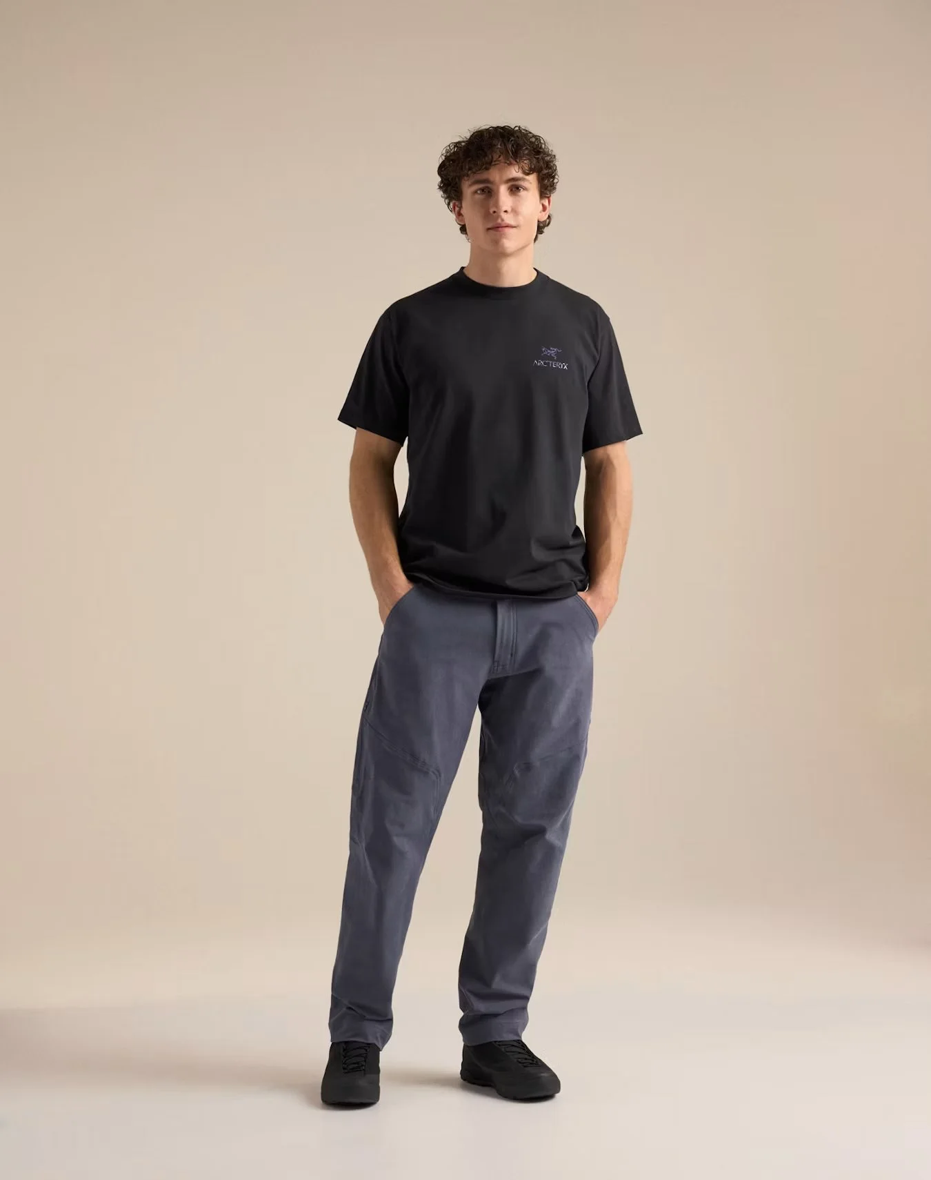 F26-X000010700-Kragg-SL-Cotton-Jug-Shirt-SS-Black-Violectric-Full-Body.jpg