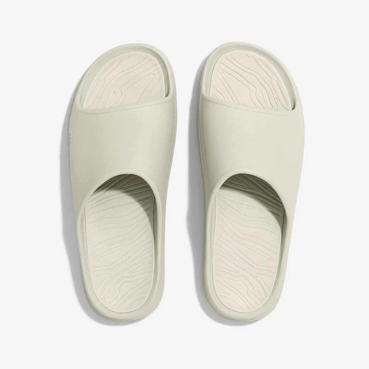 008-u-neve-shoes-437204.webp