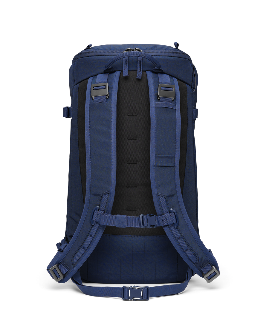 15 inch laptop backpack slim Booq Boa Squeeze Modern MacBook Bag