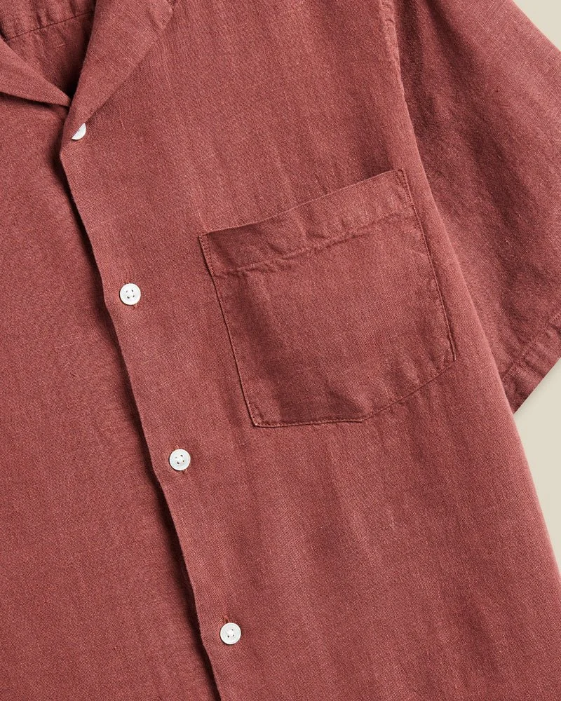 Linen_Camp_Collar_Bordeaux_04_91c2f455-be73-4fa4-a43f-bce469cb5d81_800x.jpg