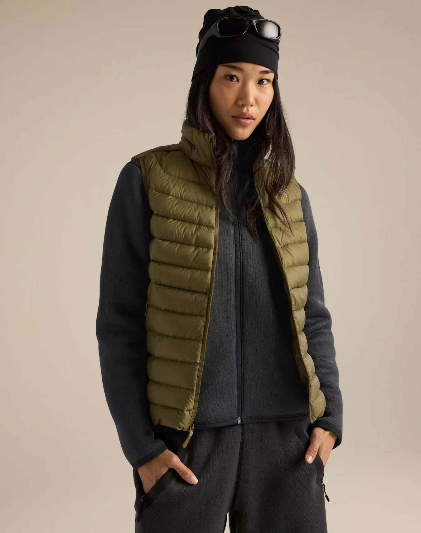 F26-X000010735-Covert-Cardigan-Black-Heather-Women-s-Detail-1.jpg