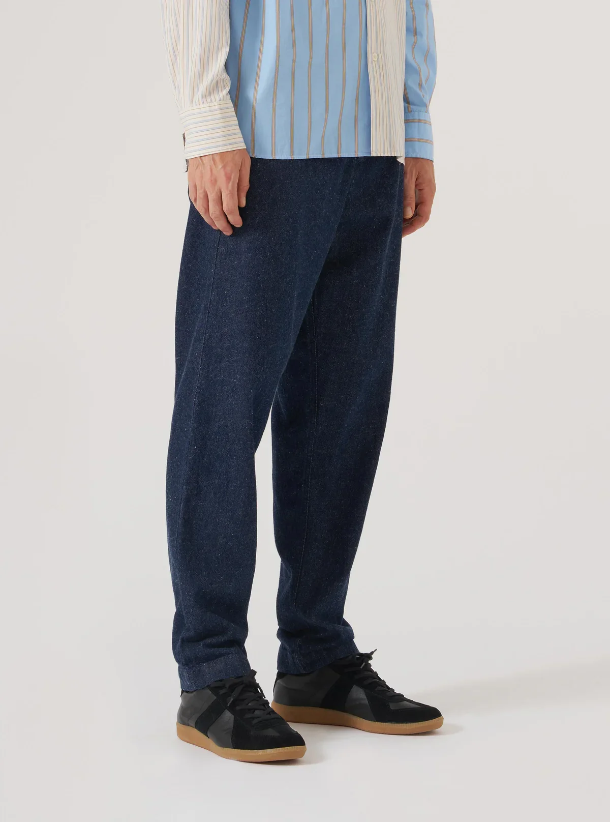 33651_future-denim-indigo_model_1.webp