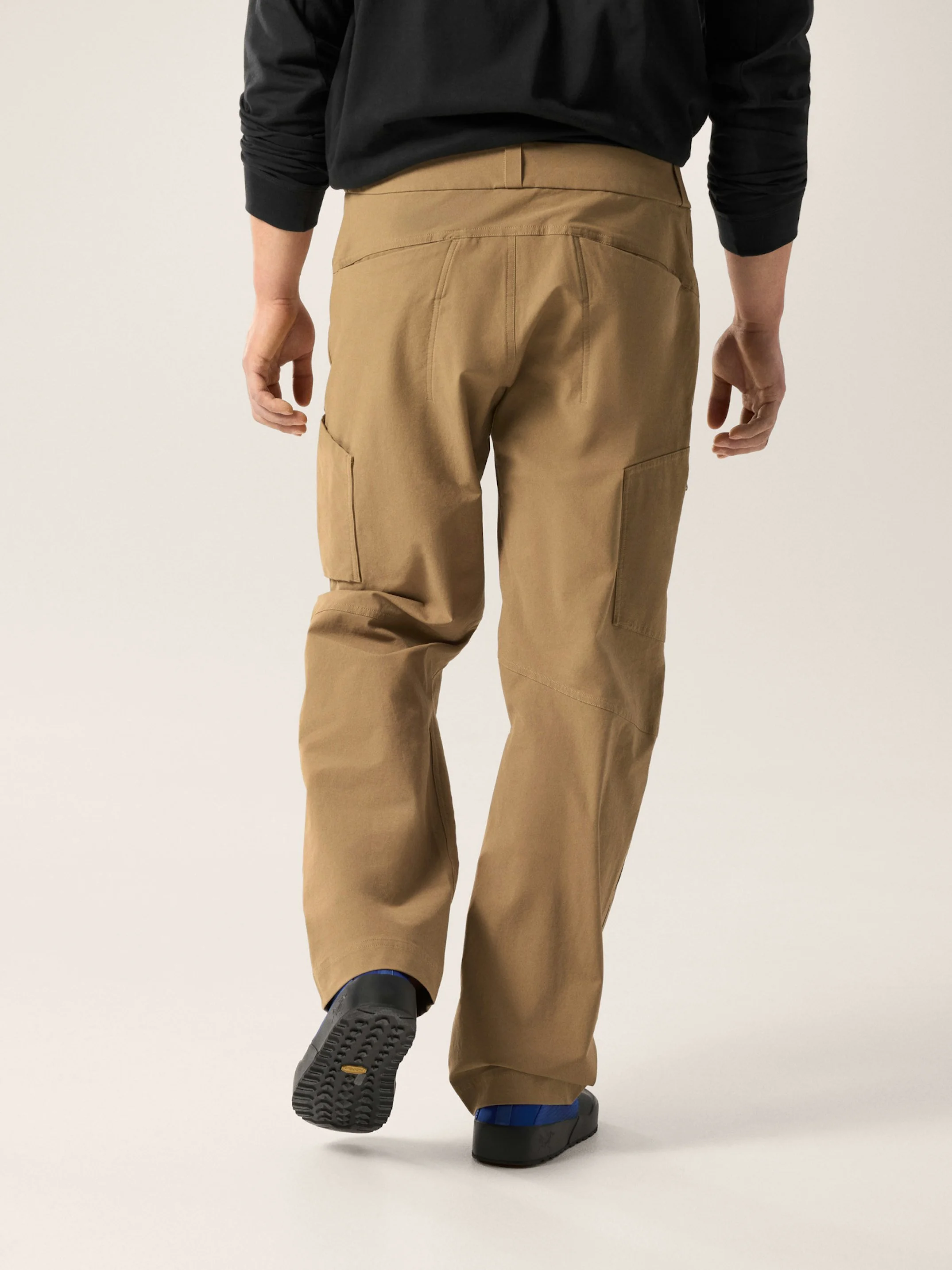 S25-X000009316-Cronin-Cotton-Pant-Canvas-Back-View.jpg