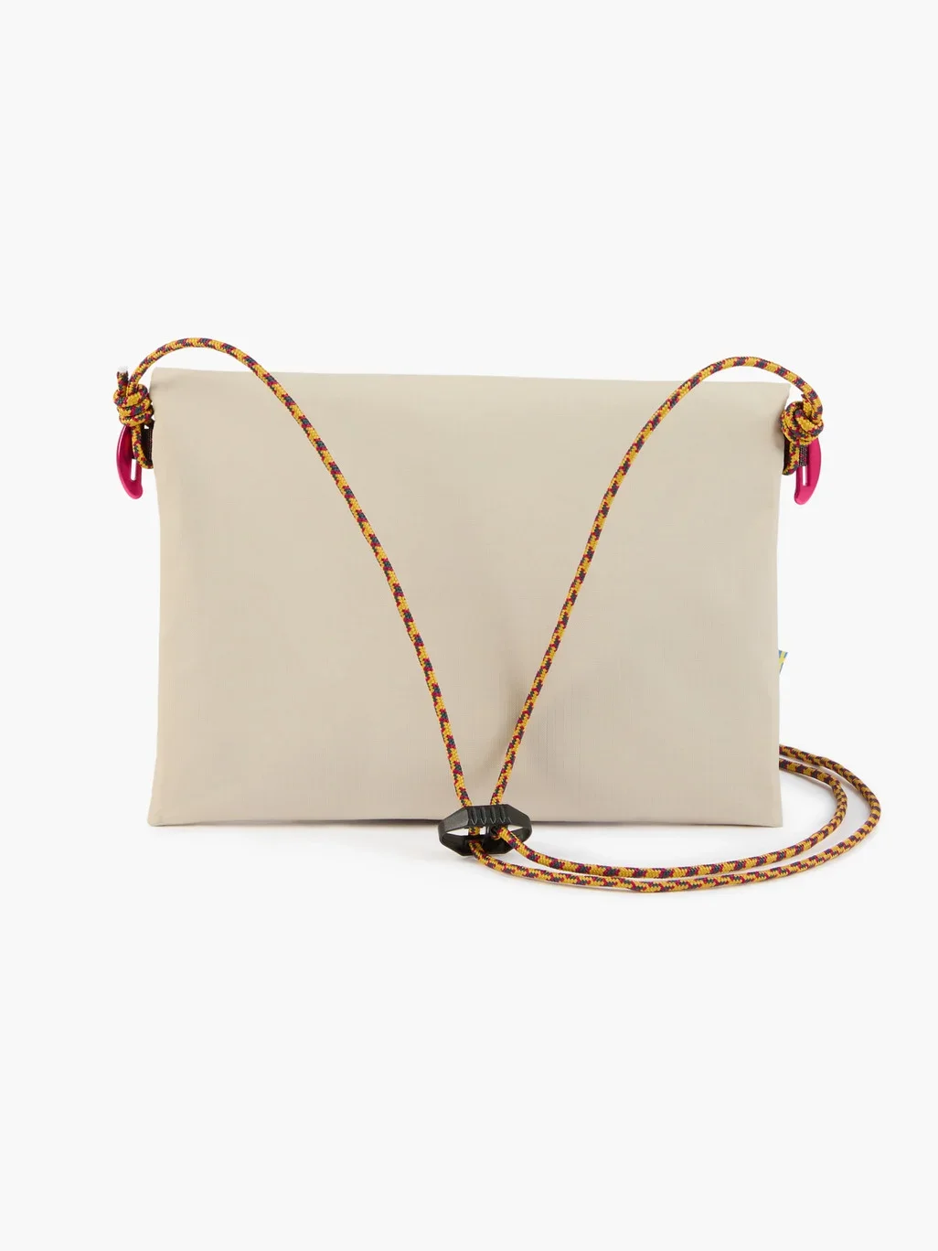 973_hs_bAXKHY0JfRg0hAabwVGR8A_10559_Hrid_WP_Accessory_Bag_1_5L_Silver_Creme_004-full.webp