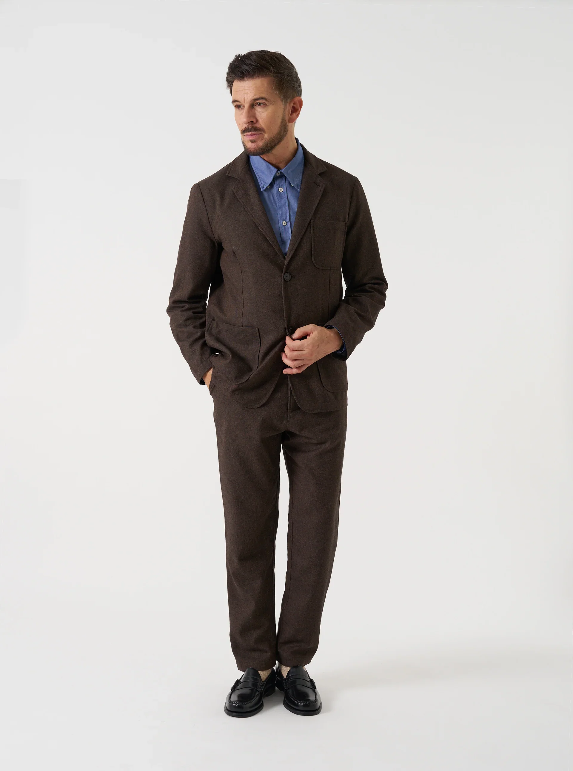 35621_recycled-it-tweed-brown_model_1.webp
