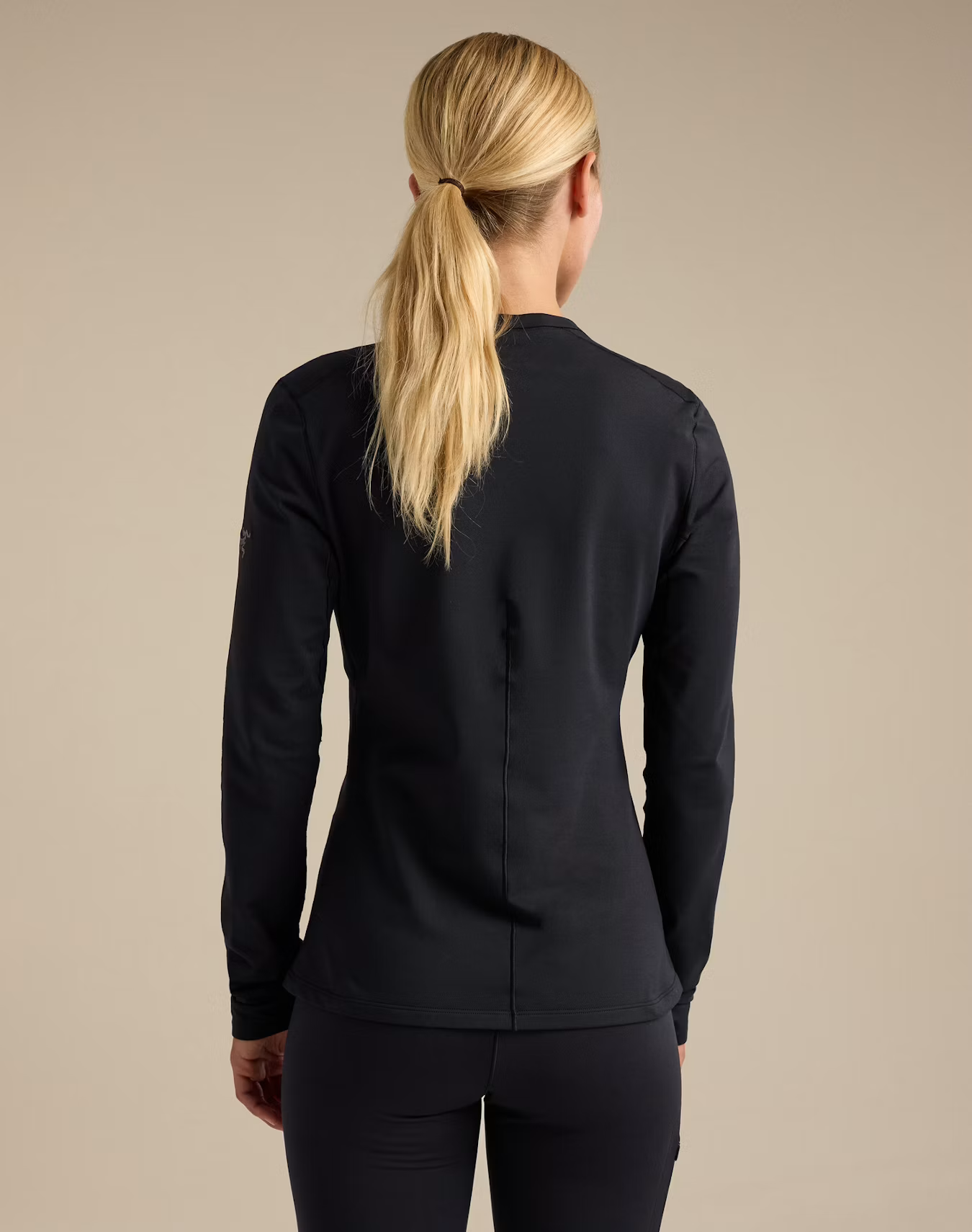 F26-X000010757-Rho-Crew-Neck-LS-Black-Women-s-Back-View.png