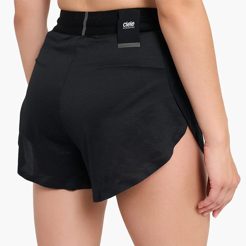 W-1-SH-0248-BK002_W-ICNShort3_brief-Shadowcast_D1_2026_STUD3.webp