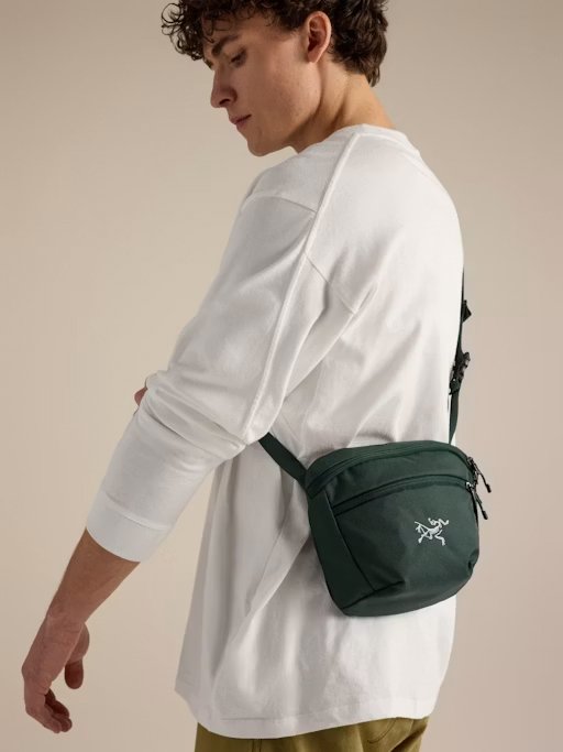 F26-X000008973-Mantis-2-Waist-Pack-Dark-Jade-Hover 1.jpg