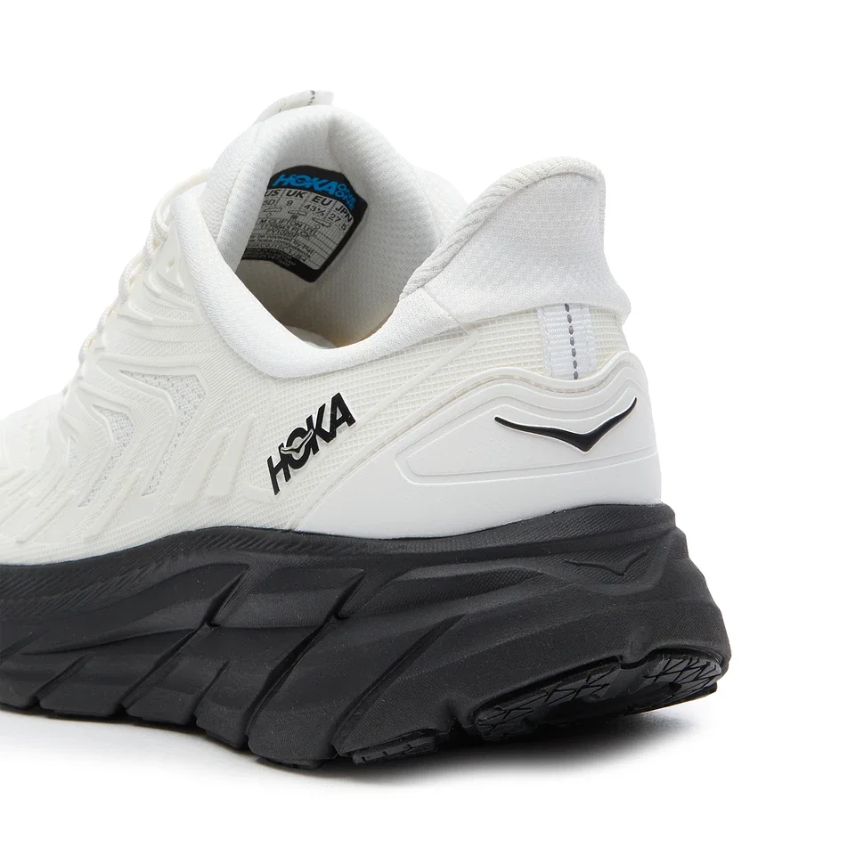 7-hoka-clifton-utl-frost-black.webp