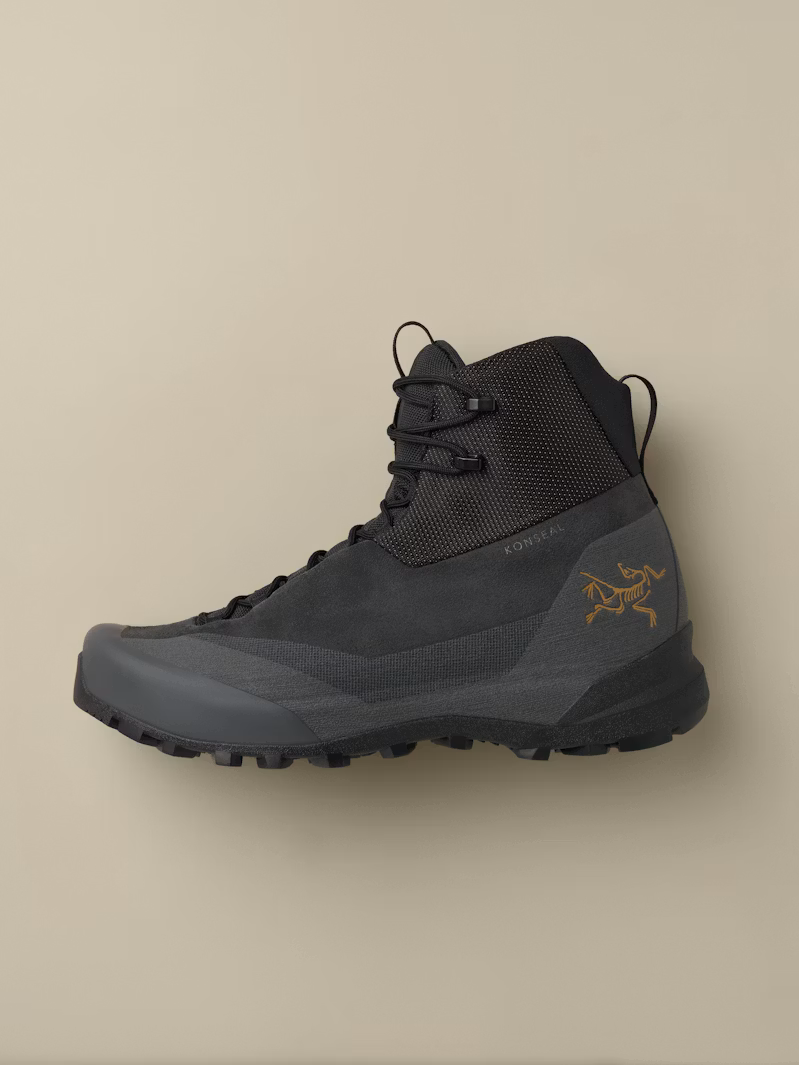 F26-X000010504-Konseal-Trek-Boot-Black-Graphite-Profile 3.png