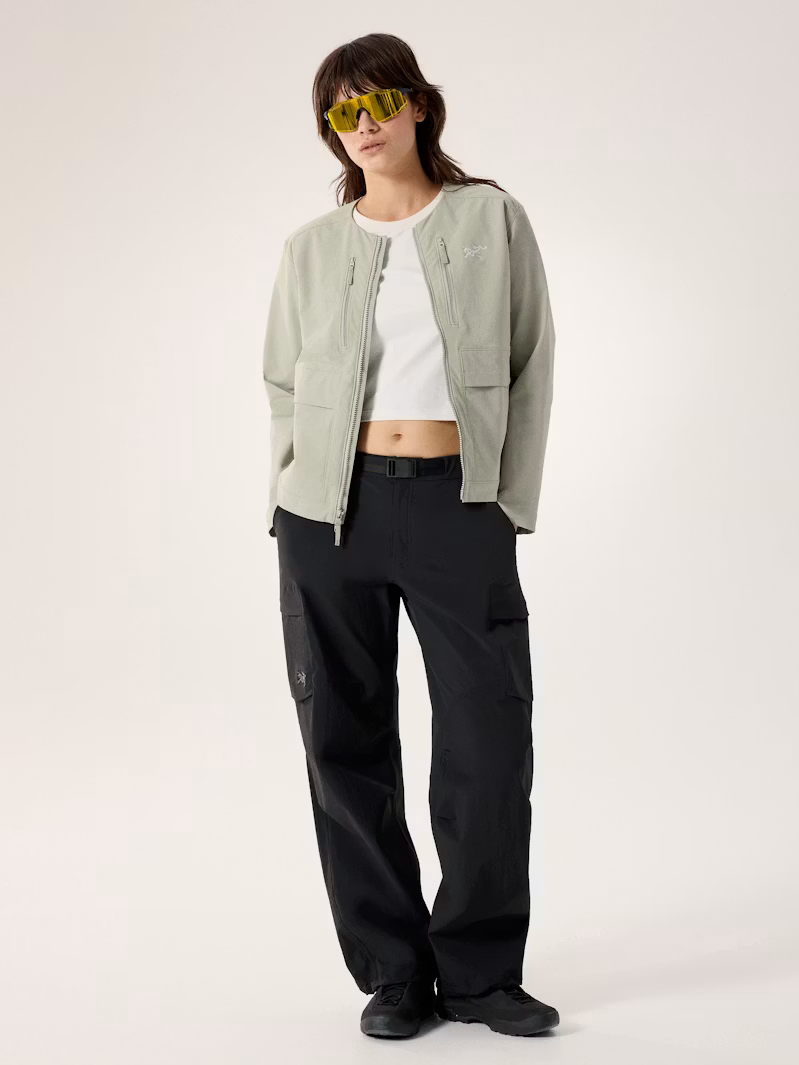 S26-X000010265-Sonii-Utility-Jacket-Habitat-Women-s-Full-Body.png