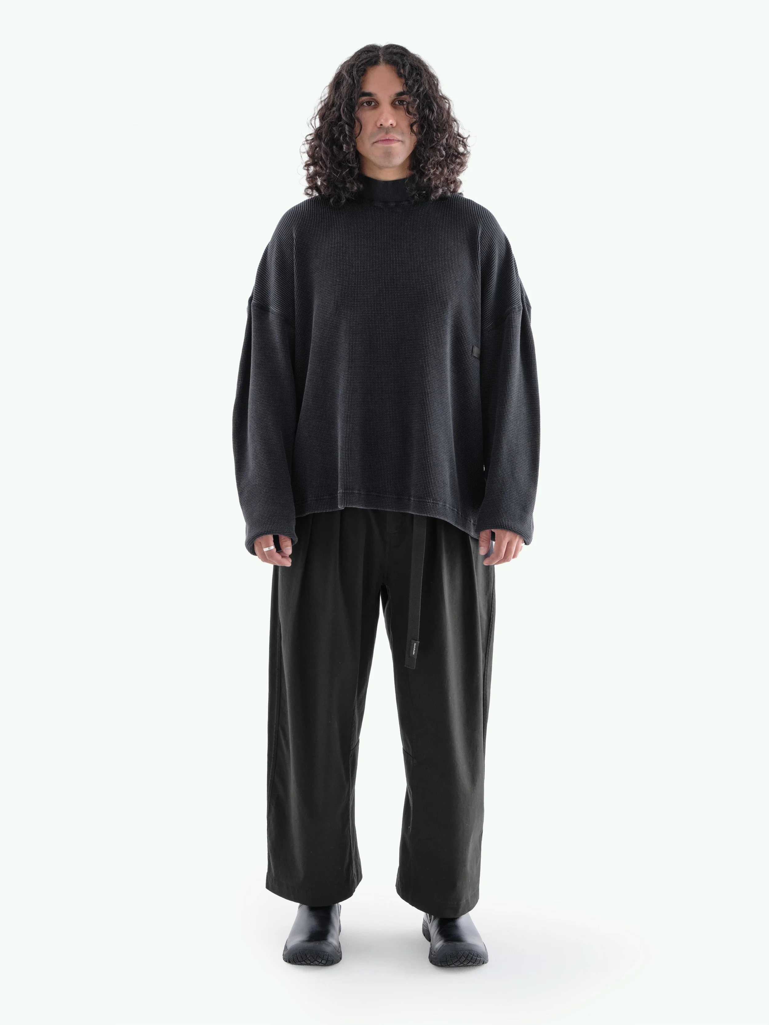 MS121 - GARMENT WASH + 111 BLACK CHINO 2.jpg