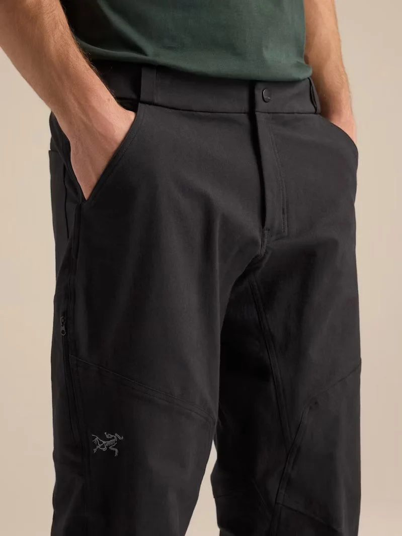 F26-X000010697-Cronin-AR-Pant-Black-Waist-Detail.jpg