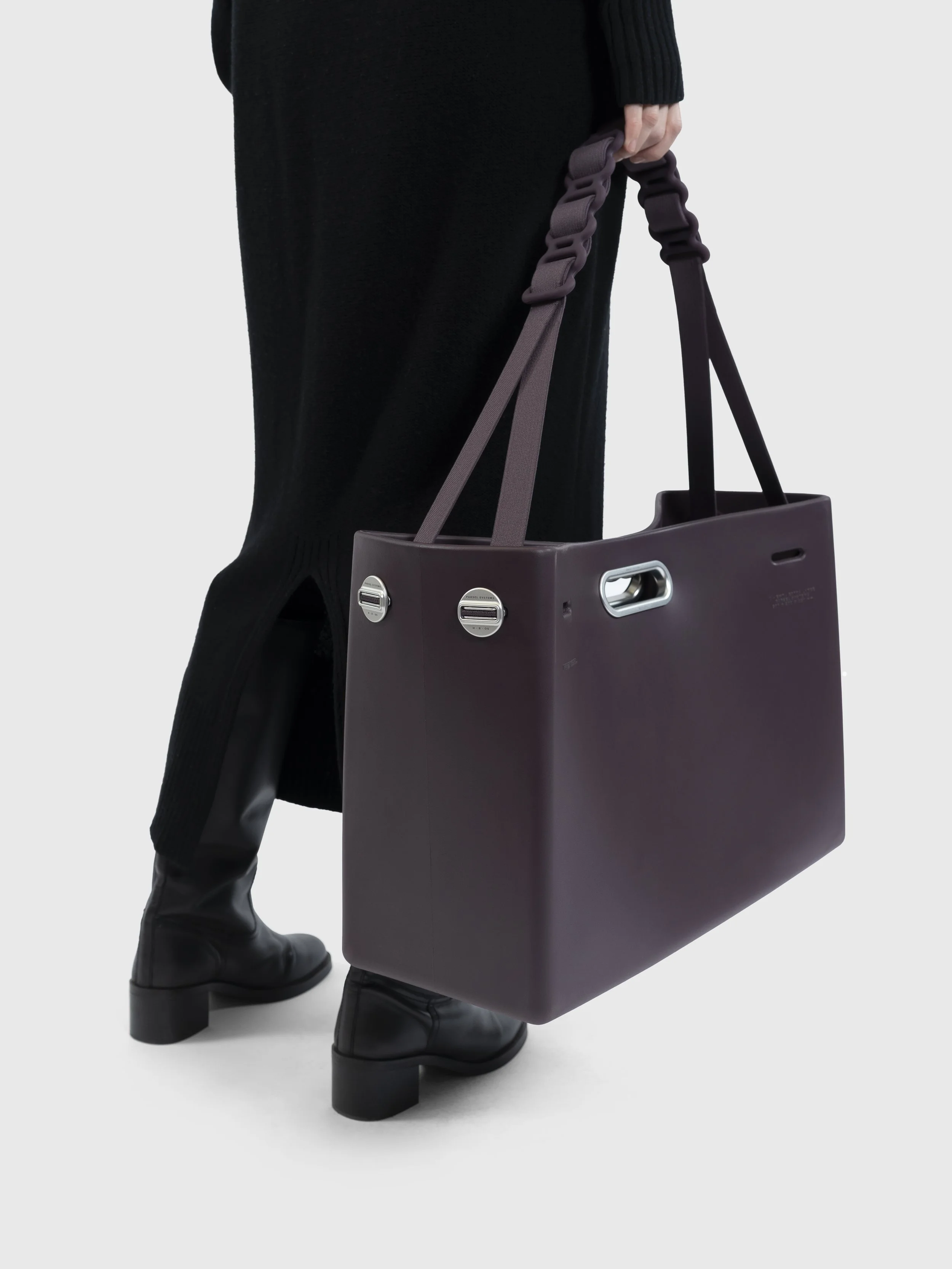 Parsel-On-Model-089.jpg