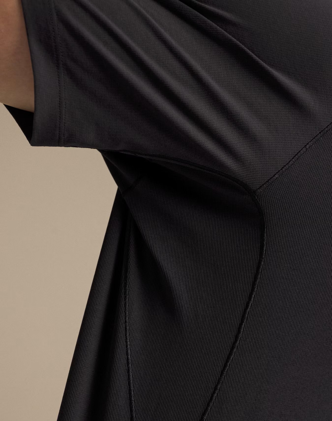 F26-X000010293-Cormac-Logo-Shirt-SS-Black-Fabric-Detail.jpg