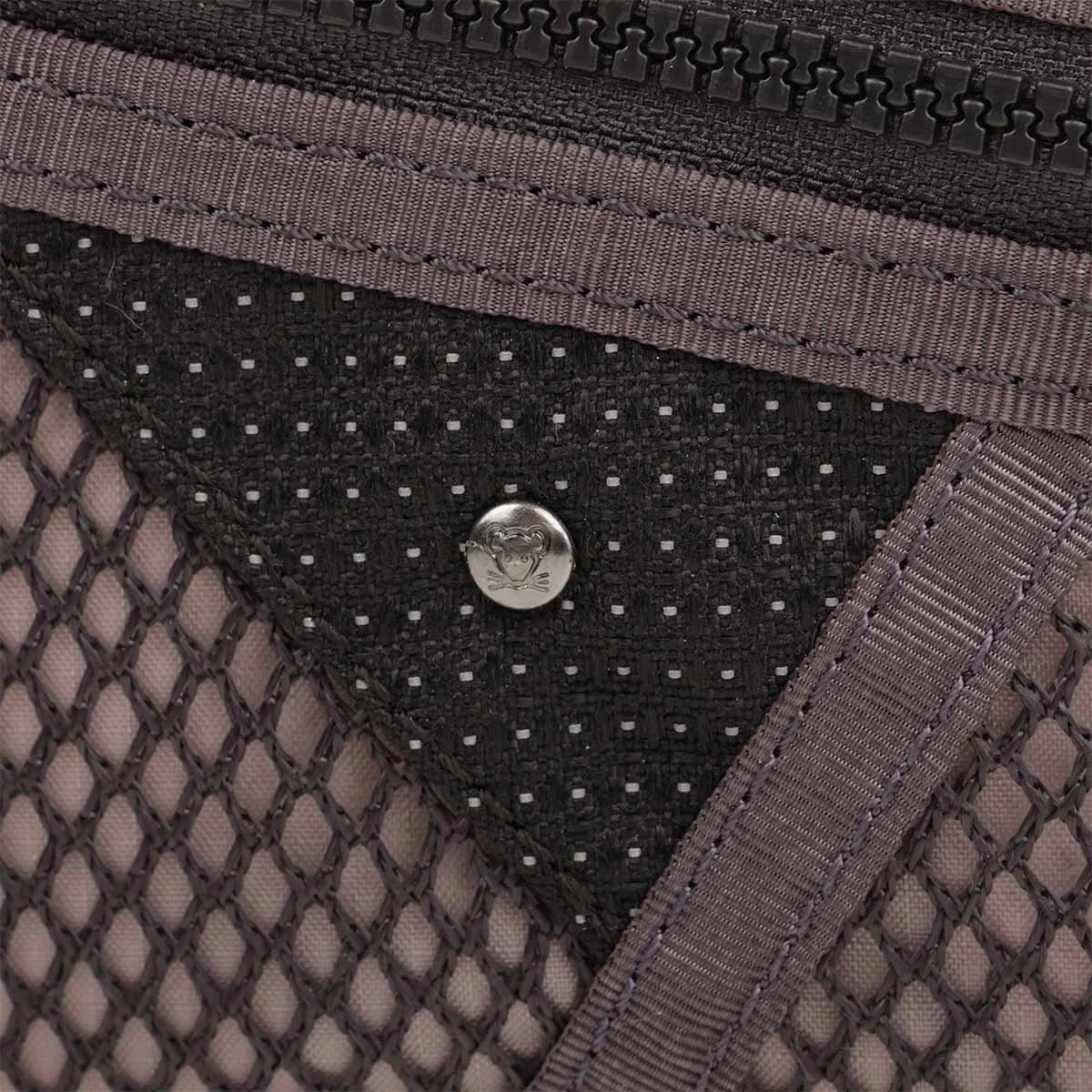 Klattermusen_AlgirAccessoryBagSmall_Bag_PurplePurpleDove_04.jpg