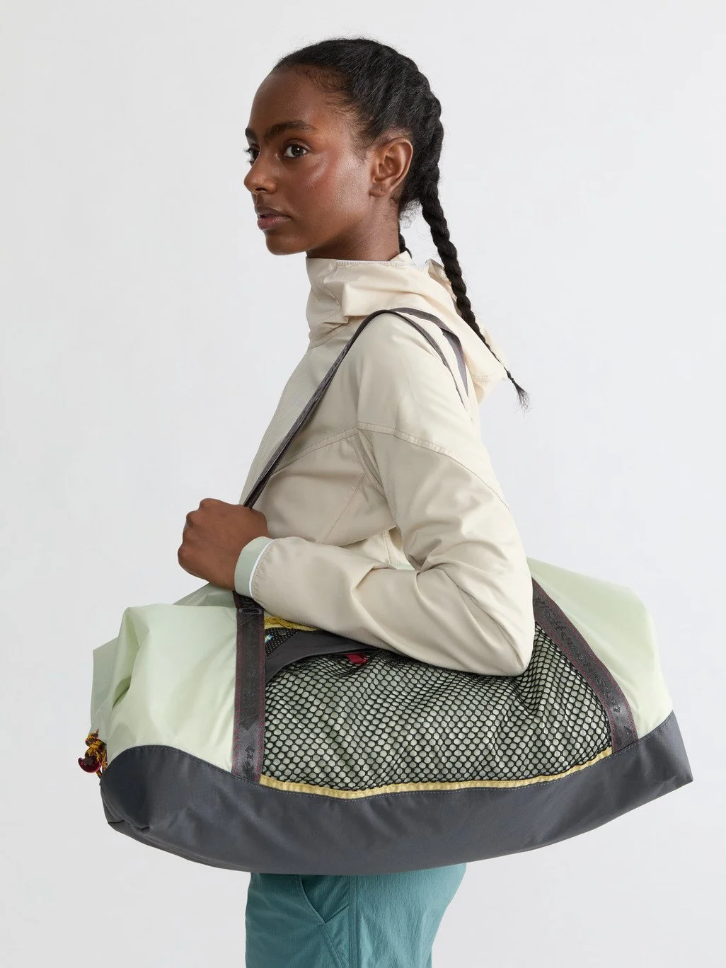 663_hs_qXdDC1KRF9JCop436wtw_10459_Vigrid_Duffelbag_40L_Sea_Foam_013-full.jpg