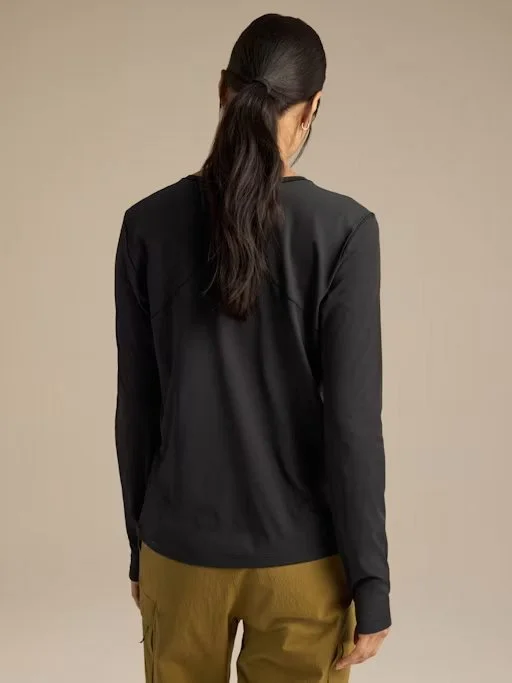 F26-X000010245-Sunna-Crew-Shirt-LS-Black-Women-s-Back-View 1.jpg