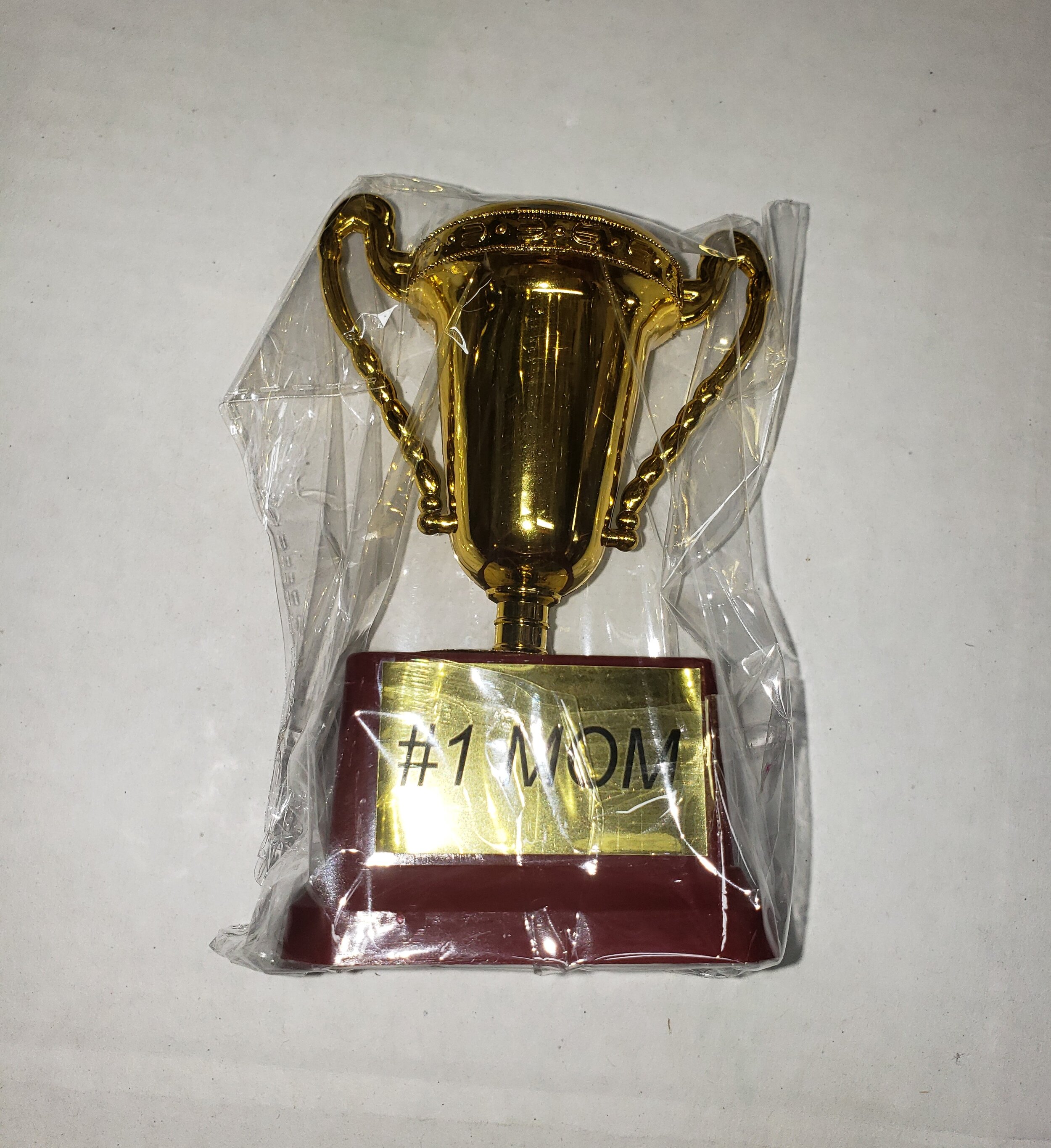 3-925 #1 Mom Trophy - $1.50/$1.75/$.2.00