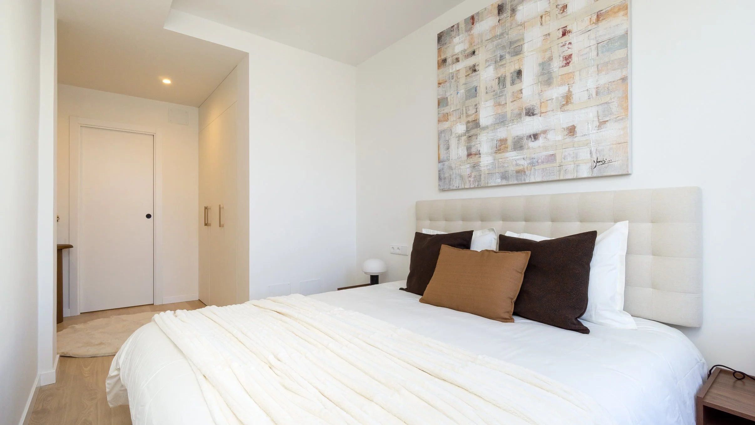 Santa Engracia-Reforma-Integral-Interiorismo-Habitacion-Suite.jpg