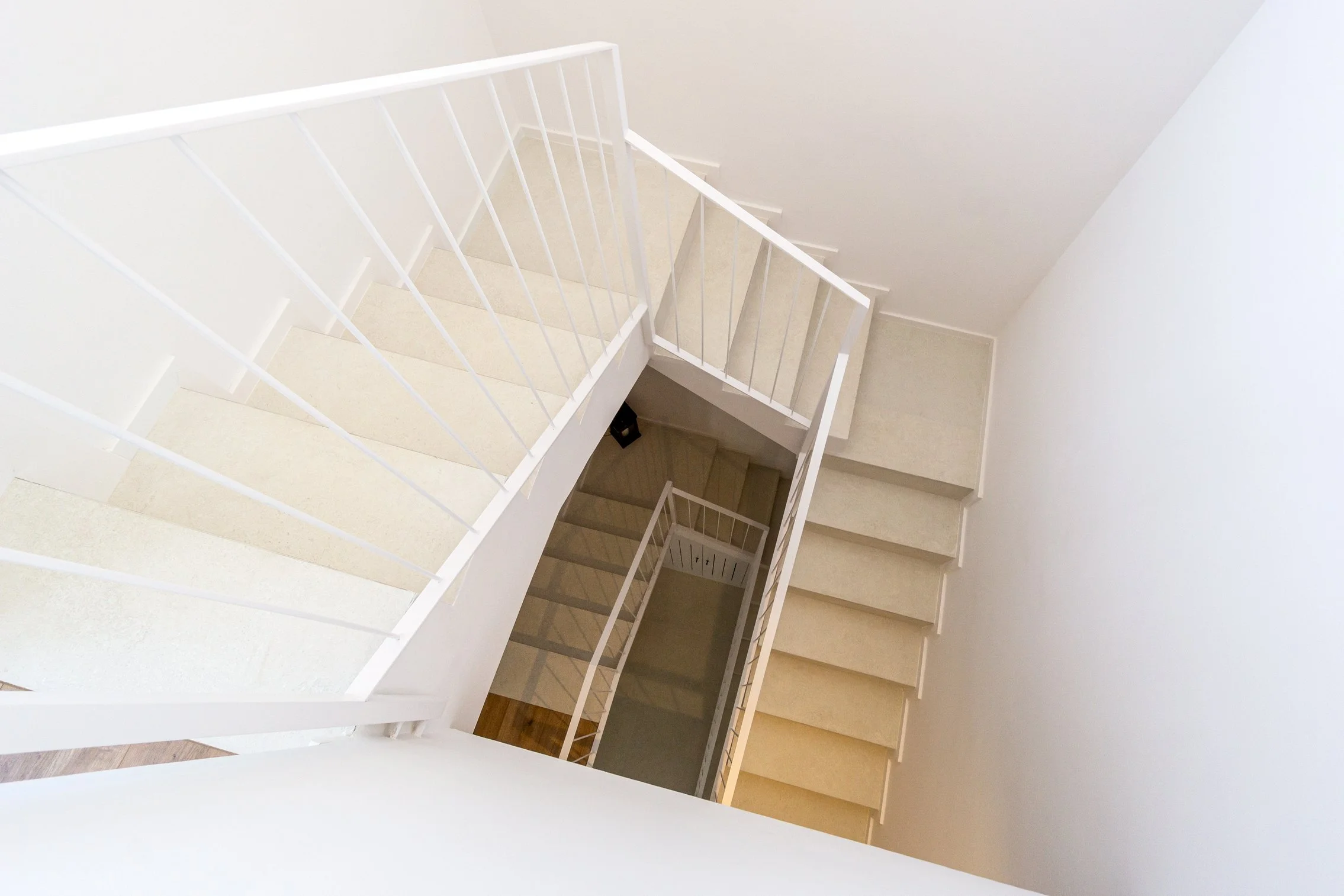 SantQuirze_ReformaIntegral_Escalera_Luminosa.jpg