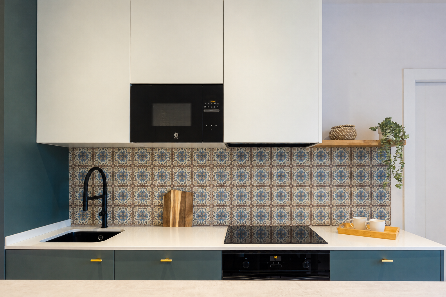 Mallorca-ReformaIntegral-Interiorismo-cocina-abierta-hidraulicos.png