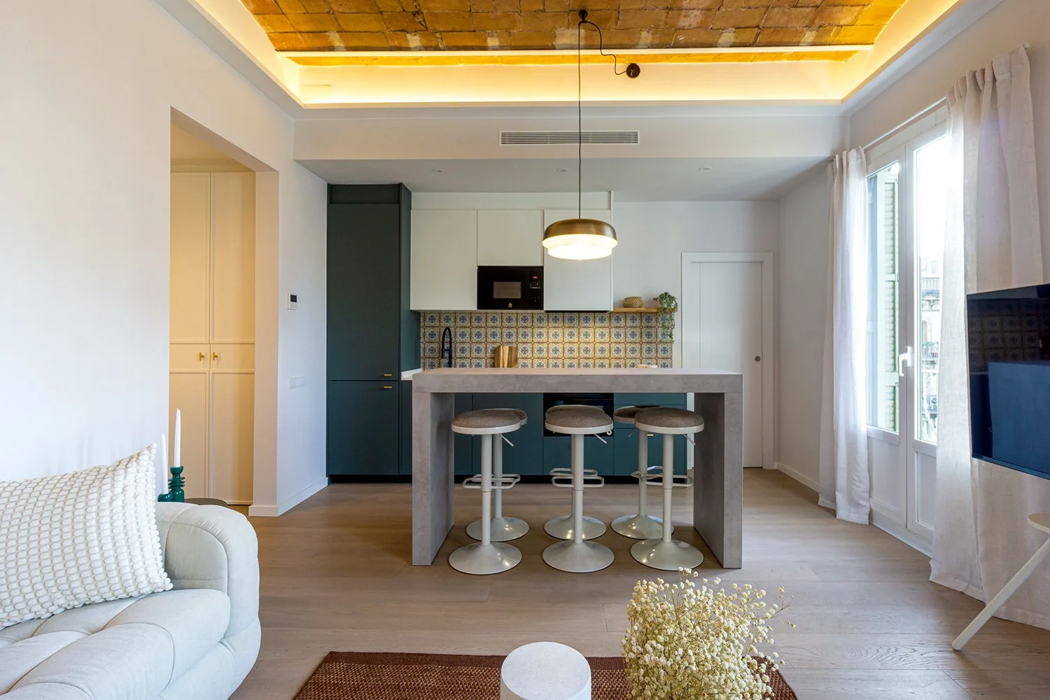Mallorca-ReformaIntegral-Interiorismo-Boveda catalana-cocina.jpg