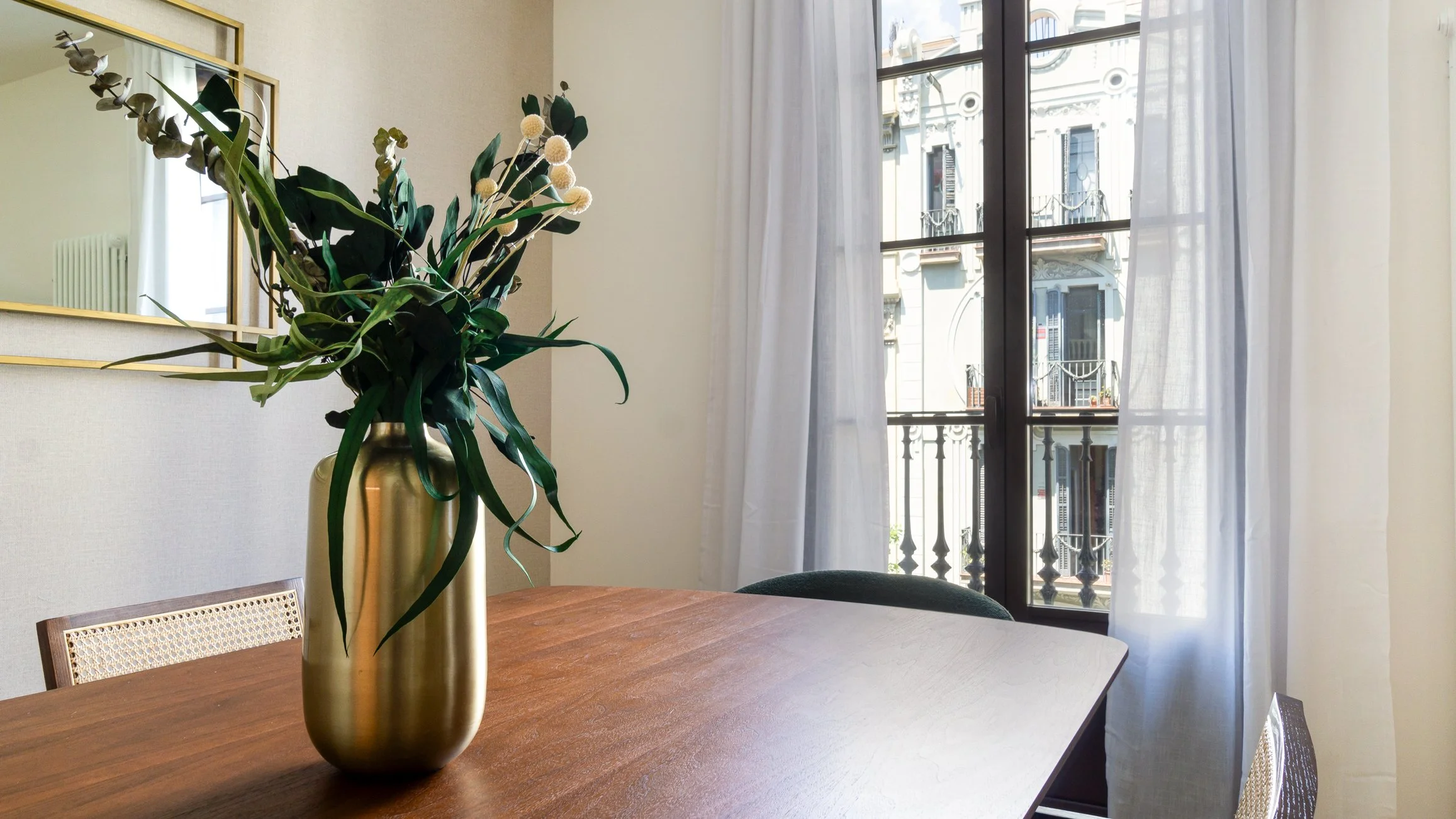 Paris194-Decoracion-Comedor-Detalle.jpg