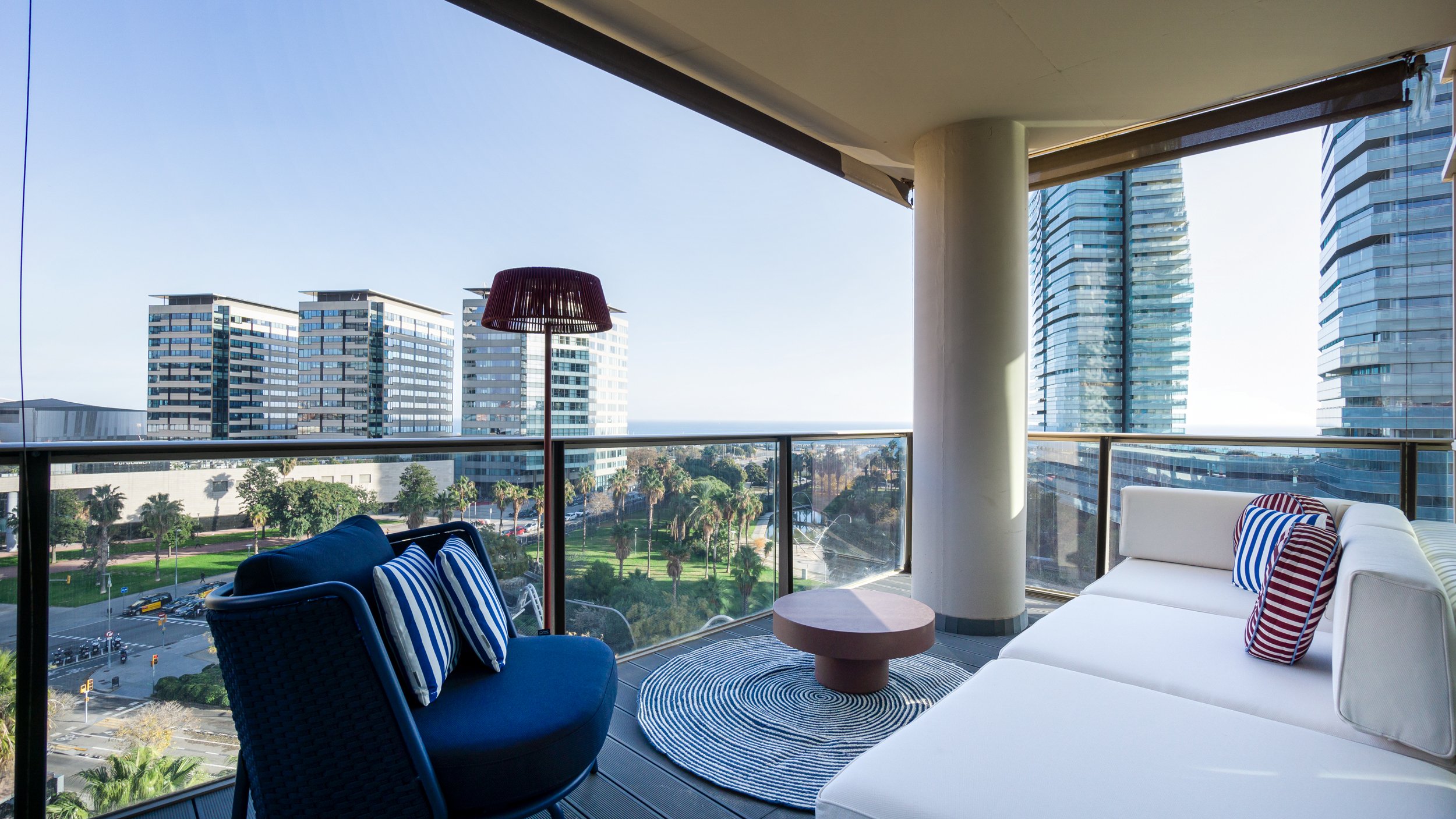 DiagonalMar-Decoracion-Terraza-Sofa-Exterior.jpg