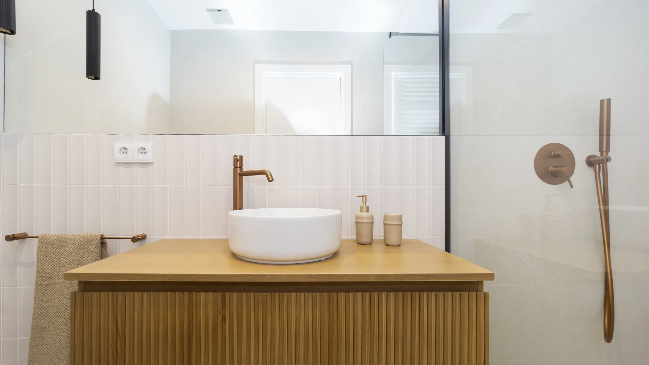 Santa Engracia-Reforma-Integral-Interiorismo-Baño Detalle.jpg