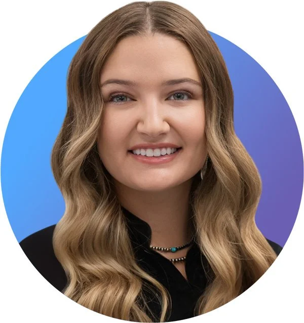 Headshot of employee at Blink Optometry in Redding, CA, Heidi