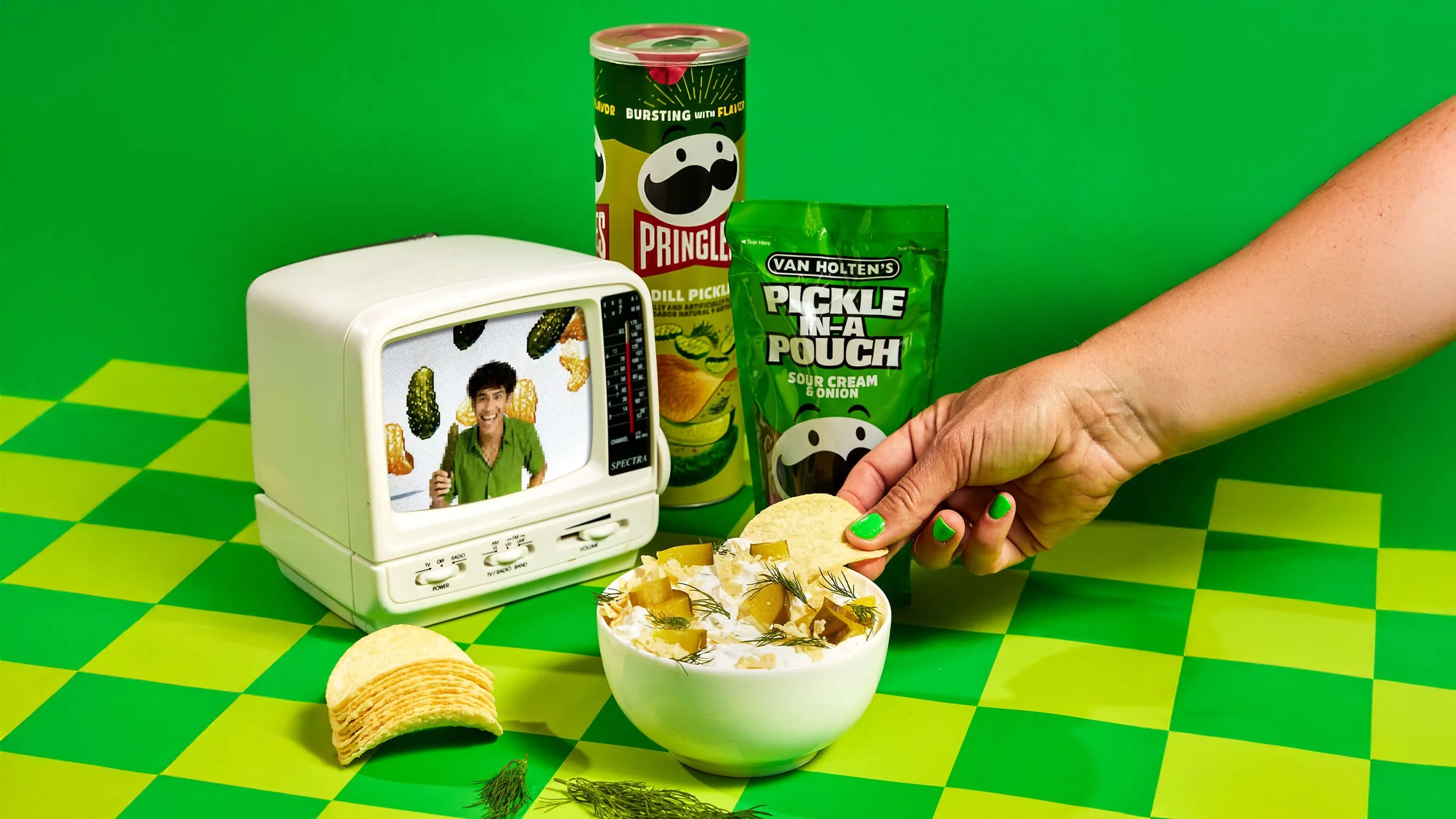 Pringles_Header 2.jpg