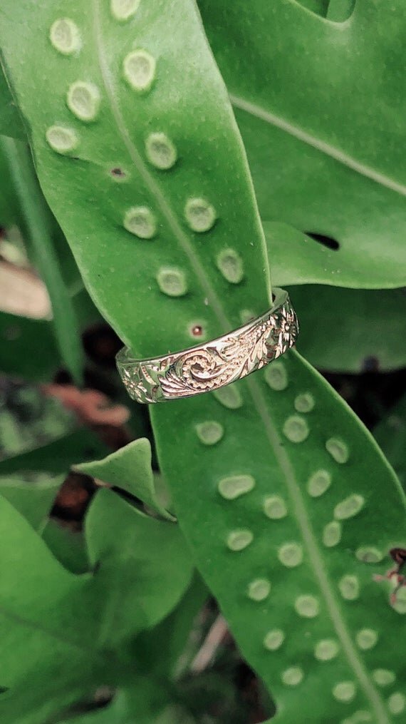 https://i.etsystatic.com/7313971/r/il/5ea9b1/1652303317/il_570xN.1652303317_cha6.jpg