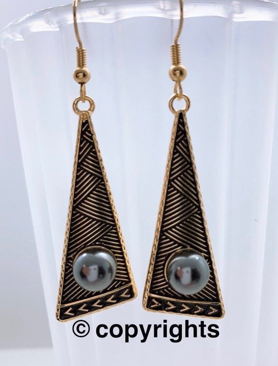 https://i.etsystatic.com/7313971/r/il/b5a675/2377667256/il_570xN.2377667256_dr1r.jpg
