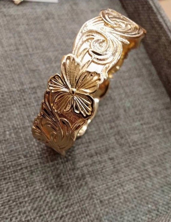 https://i.etsystatic.com/7313971/r/il/26c6ef/2097325901/il_570xN.2097325901_ozmm.jpg