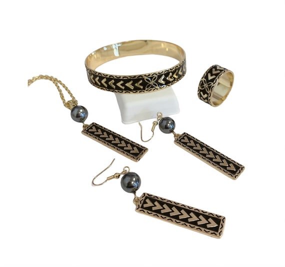 https://i.etsystatic.com/7313971/r/il/16bd50/2826439993/il_570xN.2826439993_d1zv.jpg