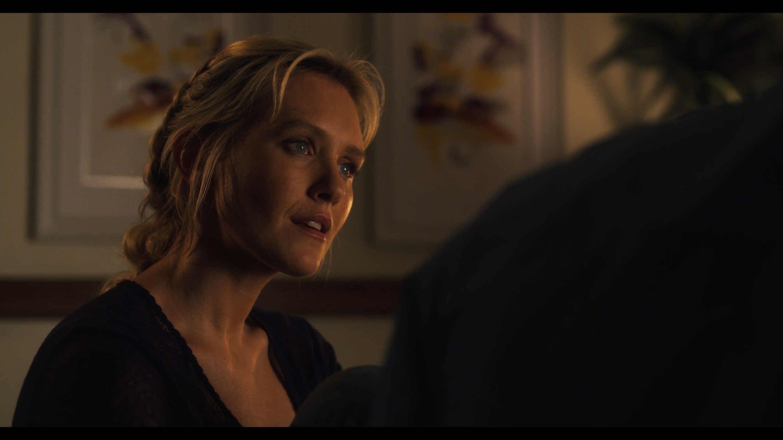 rozzie_full length_020821_4k_h264-00_25_16_18.png