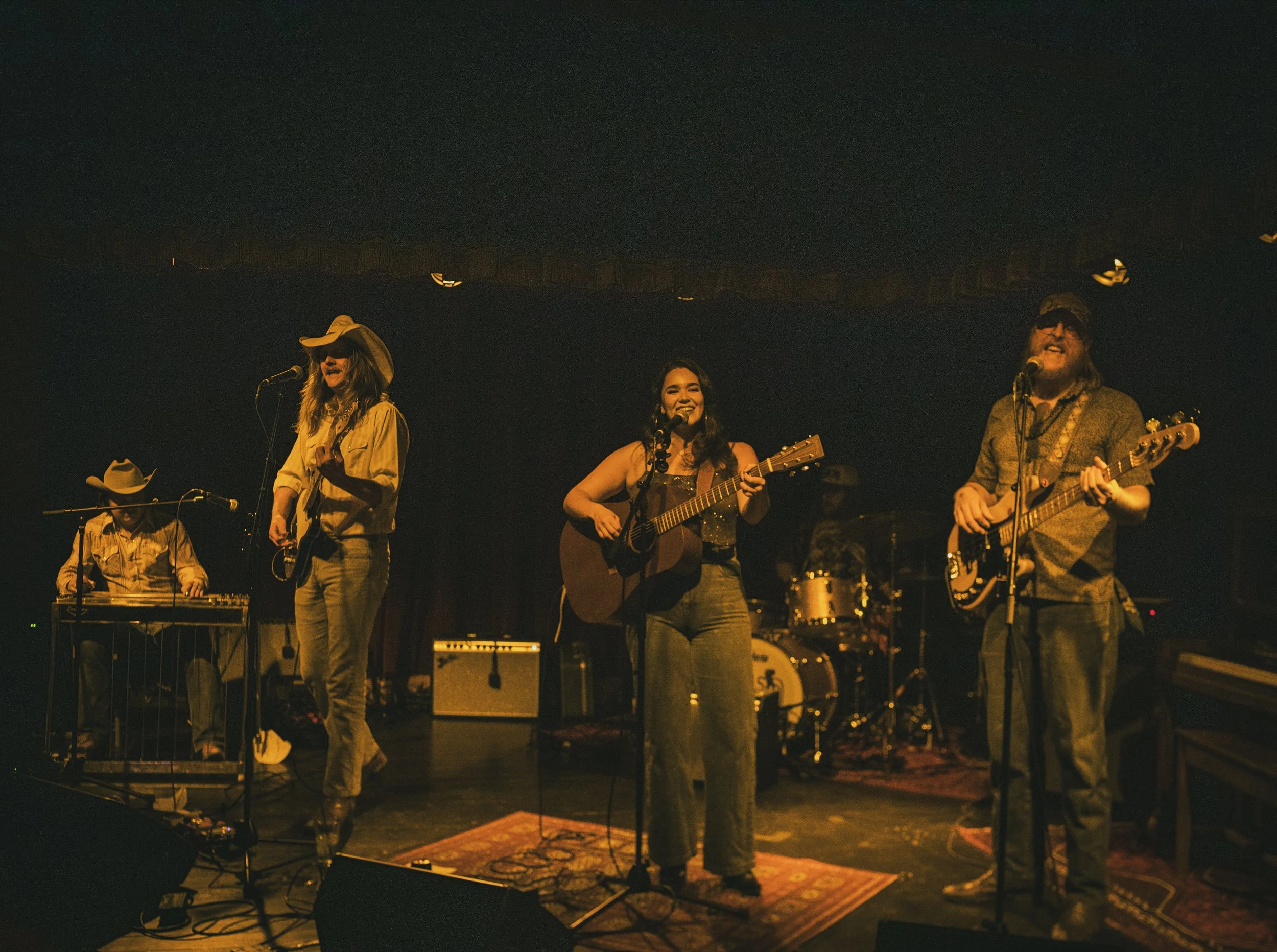 Lounge Life 3-25.jpg