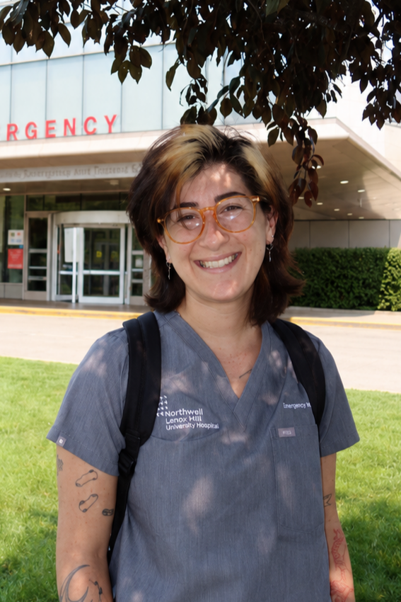   Lauren Briggs, MD  
 
  Hometown:  Boca Raton, FL  
  Undergraduate:   Penn State  
  Medical school:   Temple  
  Hobbies:   Thrifting, painting, hiking, swimming  
  Interesting Past Life:   Physical therapy tech and barista  
 