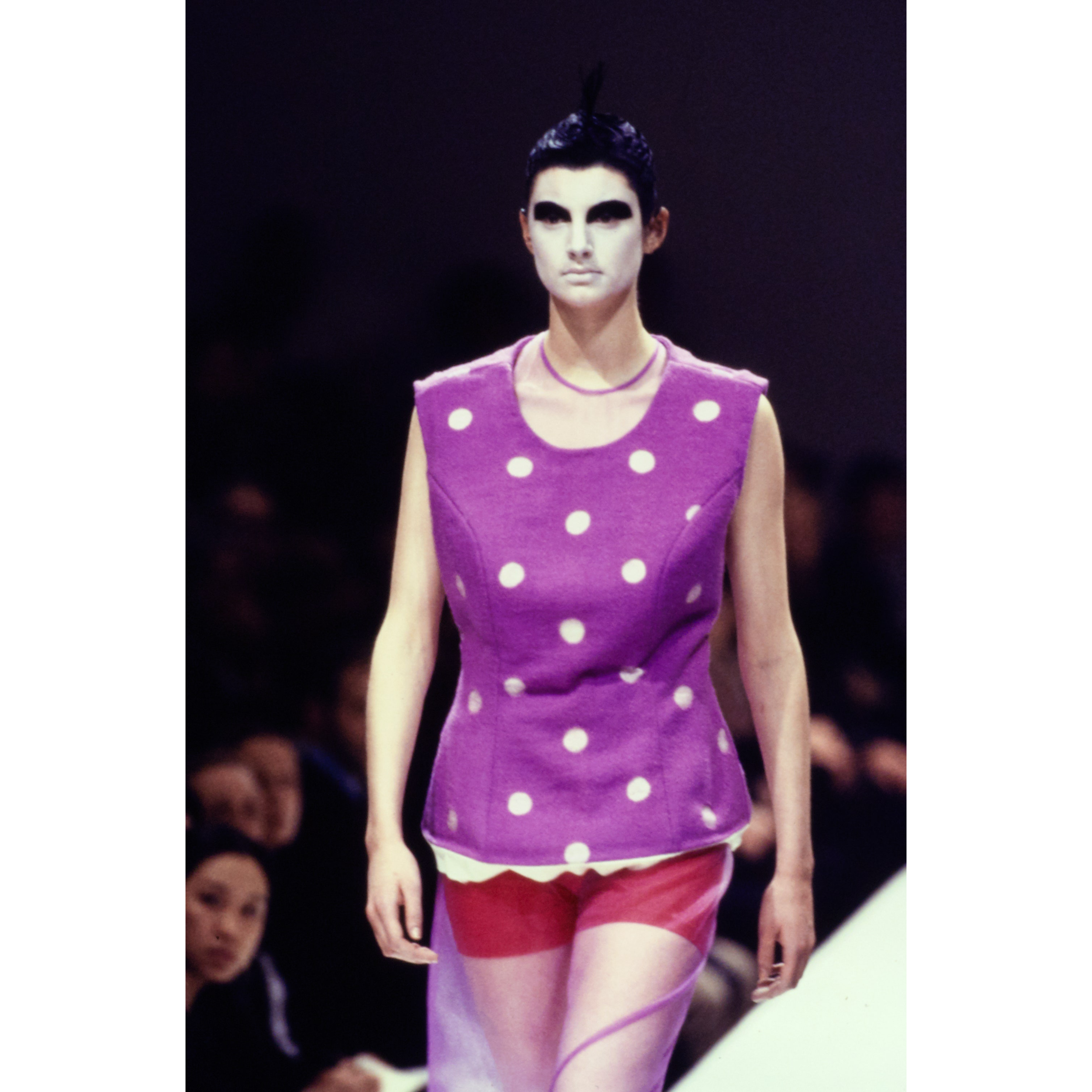 COMME-DES-GARCONS-FALL-1997-RTW-38-HONOR-FRASER-CN10044598.png